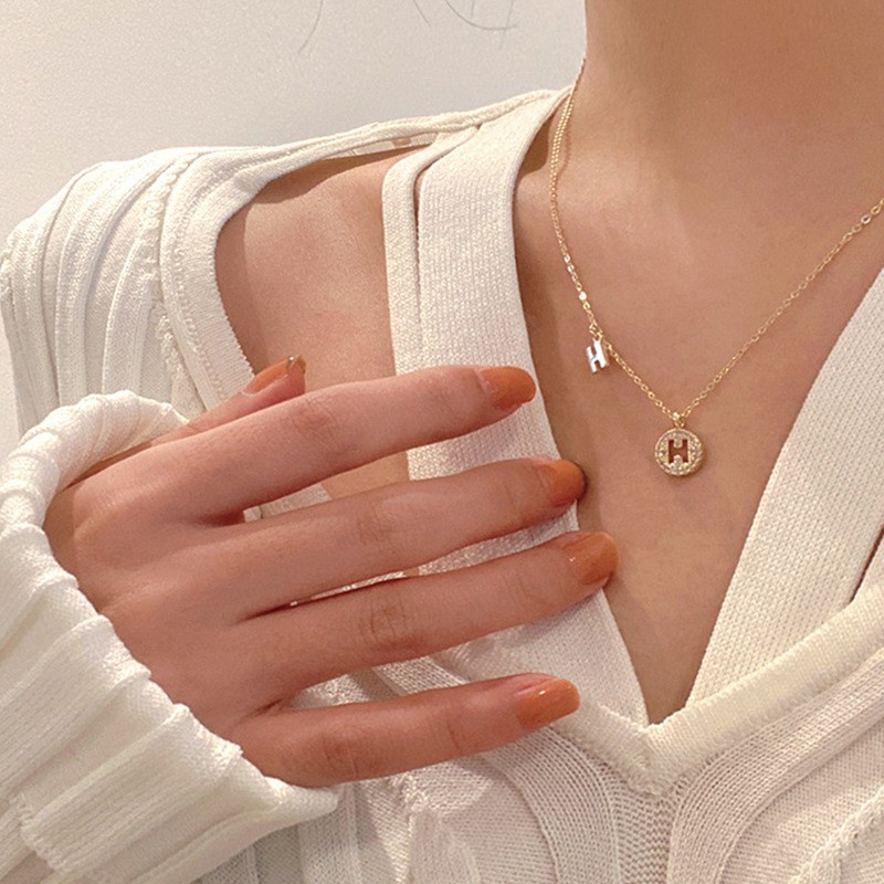 ภาพหน้าปกสินค้าKorean Simple Choker Female Pendant Necklace Pearl Star Heart Fashion New Accessories จากร้าน jasonlin1995.th บน Shopee