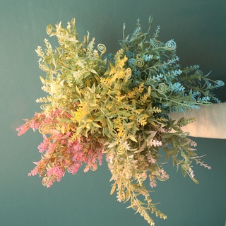 ภาพหน้าปกสินค้าIns Style ดอกไม้ประดิษฐ์ หญ้าสีเขียว สําหรับตกแต่งบ้าน งานแต่งงาน ดอกไม้พลาสติกปลอม ที่เกี่ยวข้อง