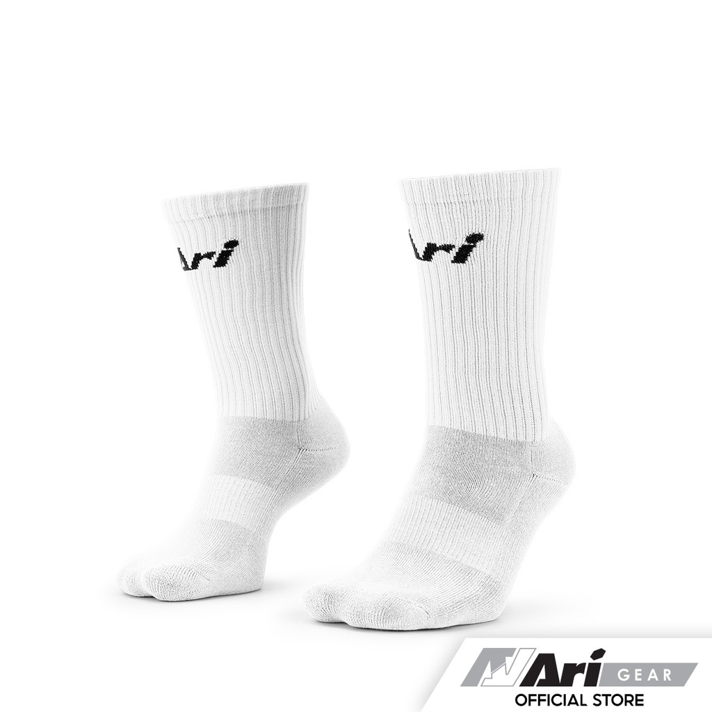 ภาพหน้าปกสินค้าARI CREW SOCKS - WHITE ถุงเท้า อาริ สั้น สีขาว
