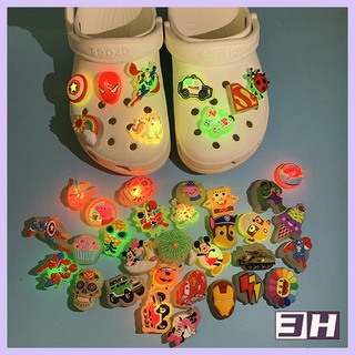 สินค้า FHZ™ Jibbitz Original/44 รูปแบบ สไตล์ LED/jibbitz For Crocs ของแท้/รองเท้าแตะ(คุณภาพสูง)/ jibbitz Set/Birthdaypresen