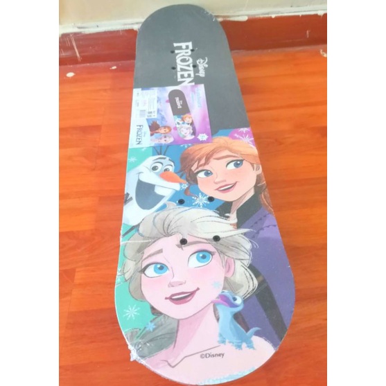 สเก็ตบอร์ด-เอลซ่า-แอนนา-frozen