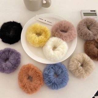 autumn &amp; winter 🍂 scrunchie ยางรัดผมน้องขนนุ่มนิ่ม พร้อมส่งค่า