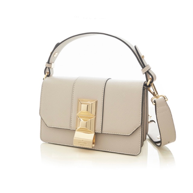 トップス andmary Season box color ivory Season box color ivory ¥25,300-tax in コットンニットで仕立てた