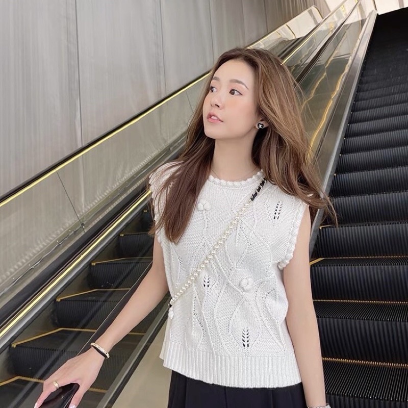 พร้อมส่ง09-09-21-เสื้อแขนกุด-ผ้าknit-ทอลายฉ่ำ-รุ่นนี้เป็นงานนำเข้า-ของตึกเกาหลี-นะครับ-ราคาเลยสูงนิดนึง