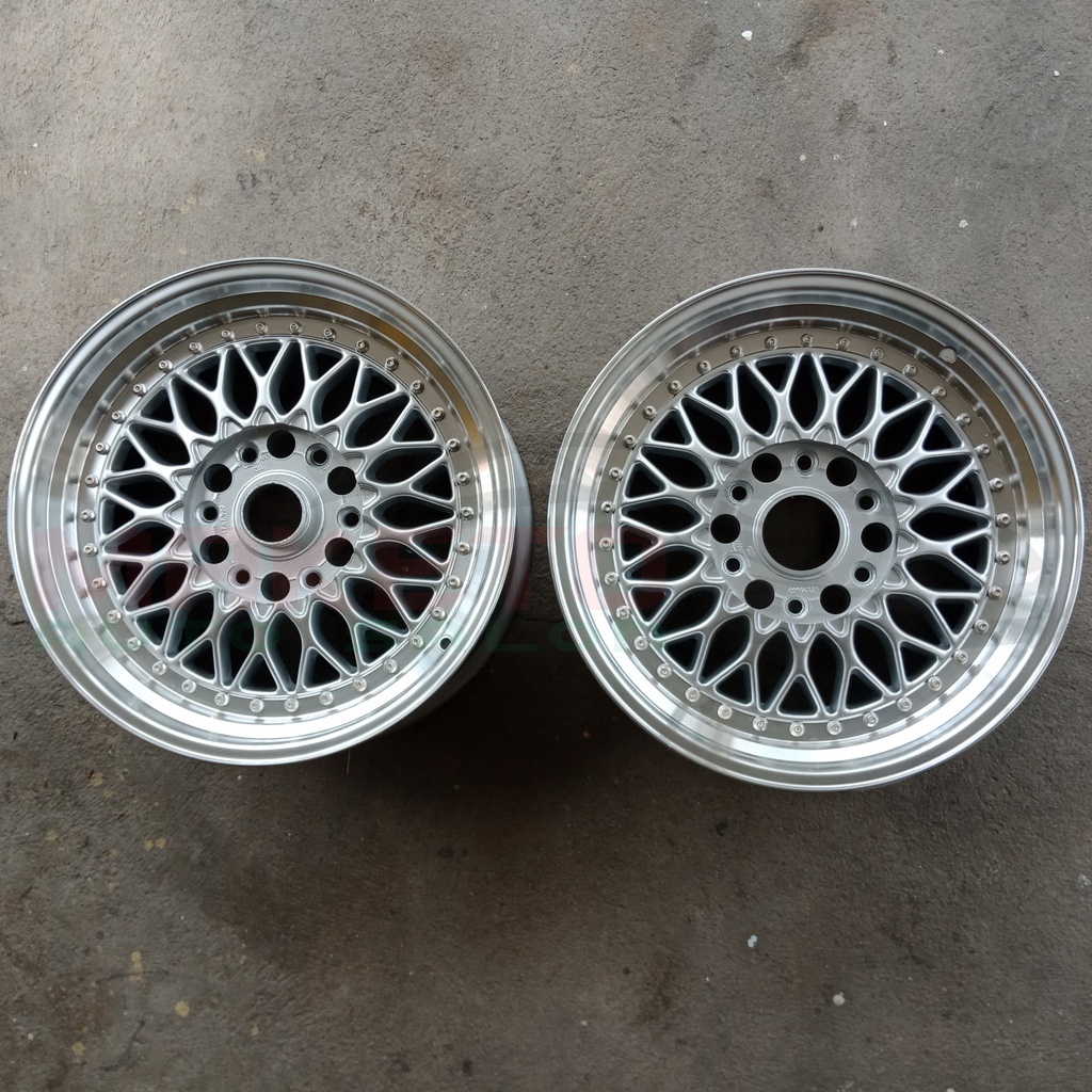 (มือสอง) ล้อแม็ก BBS RS Wheels 90’s Germany Pcd:6X139.7 / SIZE:17R ...