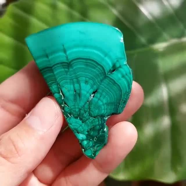 แผ่นมาลาไคต์ขัดมัน-malachite-slab