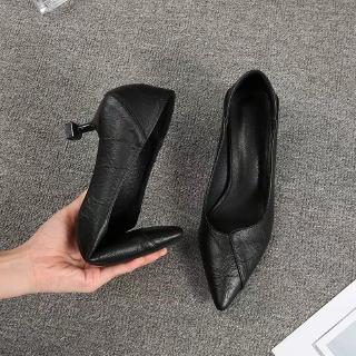 สินค้า 🔥รองเท้าส้นสูงอ่อน รองเท้าแฟชั่นสตรี รองเท้าทำงาน เซ็กซี่ 3-5cm