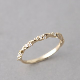 ภาพหน้าปกสินค้าss แหวนแต่งงานผู้หญิงแหวนเพชรคริสตัลสีเงินทองดอกไม้ ซึ่งคุณอาจชอบราคาและรีวิวของสินค้านี้