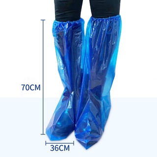 ภาพขนาดย่อของภาพหน้าปกสินค้า(cr) ถุงคลุมรองเท้ากันฝน พลาสติก แบบใช้แล้วทิ้ง 1 คู่ จากร้าน crshopeethird.th บน Shopee