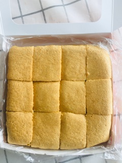 ภาพขนาดย่อของภาพหน้าปกสินค้าคีโต~ชิฟฟ่อนเค้กอัลมอนด์คีโต ไร้แป้ง ไร้น้ำตาล (keto friendly) (ขนาดขนมก่อนอบ 320 กรัม) จากร้าน ninani_no.1 บน Shopee