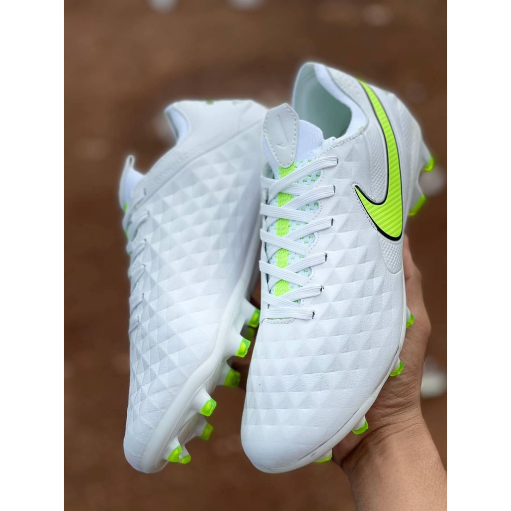 รองเท้าฟุตบอล-nike-tiempo-legend-8-pro