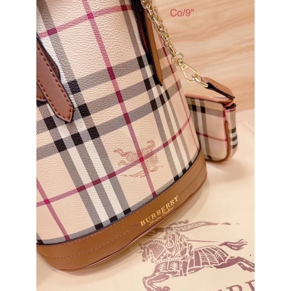 กระเป๋าแฟชั่นสไตล์burberry