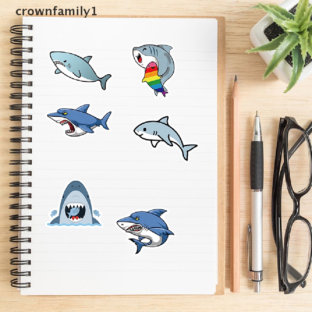 crownfamily1-สติกเกอร์-ลายกราฟฟิตี้ฉลามน่ารัก-สําหรับติดตกแต่งกีตาร์-กระเป๋าเดินทาง-สเก็ตบอร์ด-สมุดภาพ-50-ชิ้น