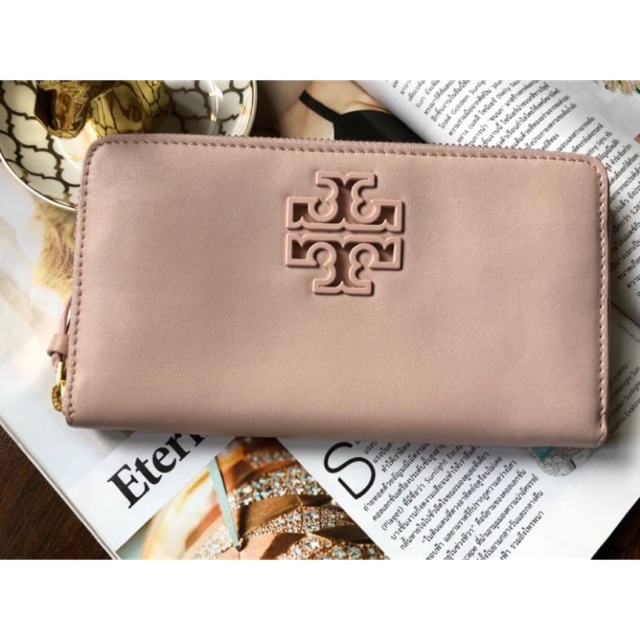 กระเป๋าสตางค์-tory-burch-plain-leather-long-wallets-56994