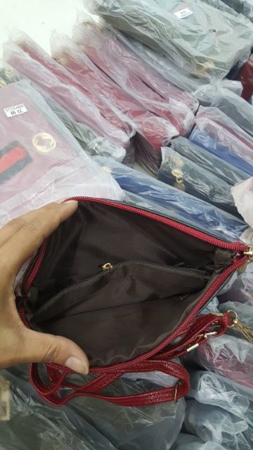ราคา-390-กระเป๋าคลัทช์ผู้หญิงใส่บัตร-หนัง-pu-ขนาดเล็ก-น้ำหนักเบา-ด้านในแบ่งช่องเป็นสัดส่วน-ใส่ของได้เยอะ
