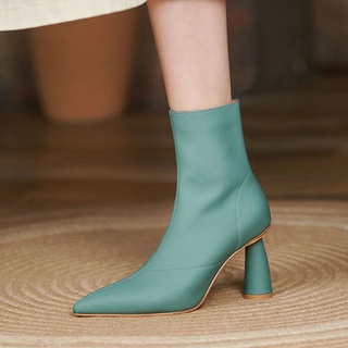 สินค้า ✨🍃🍑 รองเท้าบูท  ใหม่ สูง กับ รองเท้าสตรี แหลม ละเอียด รองเท้าบูทหุ้มข้อ  นกนางแอ่น รองเท้าบูท เซ็กซี่