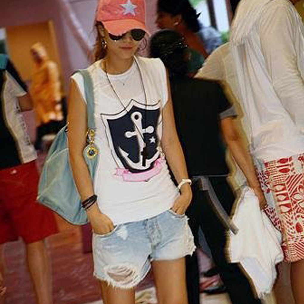 สร้อยคอพร้อมจี้ไม้กางเขนสไตล์วินเทจสําหรับผู้หญิง