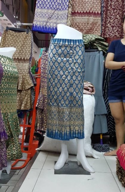 ผ้าถุงสกินนี่พิมพ์ลาย-ทรงตรง-งานสวยงามอย่างไทยค่ะ