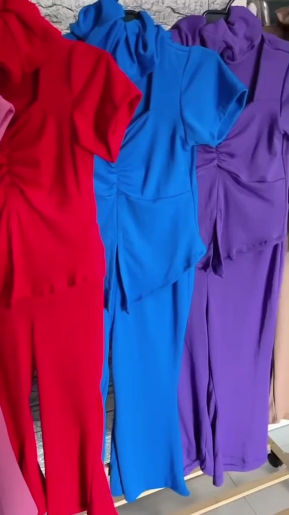 ชุดเซตเนื้อดี-ใส่สบาย-ทรงสวยน่ารัก-ใส่ได้ทุกโอกาส-ผ้าดีสีสวย