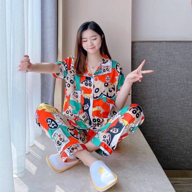 ชุดนอน ผ้าซาติน ลายการ์ตูน แขนสั้นขายาว | Shopee Thailand