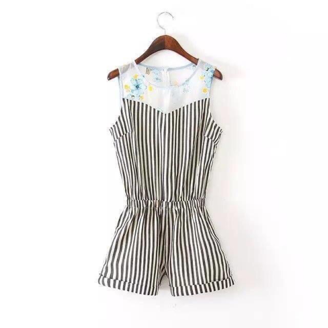 new-jumpsuit-ลายทางขาสั้น-งานน่ารักมาก-พร้อมส่ง