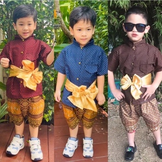 ภาพหน้าปกสินค้า🔥มีราคาปลีก-ส่ง ชุดไทยเด็กชาย รุ่นราชปะแตนคอจีนผ้าพี่หมื่น ยกเซต (เสื้อ+โจงกระเบน+ผ้าคาดเอว) ที่เกี่ยวข้อง