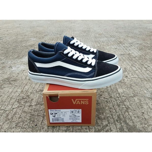 vans-old-skool-classic-nvy-white-นําเข้าจากพรีเมียม