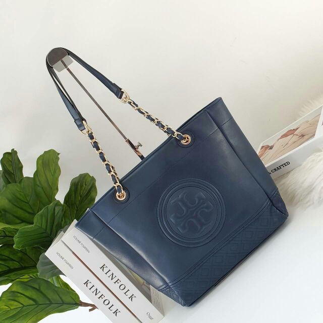 restock-พร้อมส่งครบสี-ใครๆก็ต้องหลงรัก-tory-burch-tote-bag-เเท้-outlet