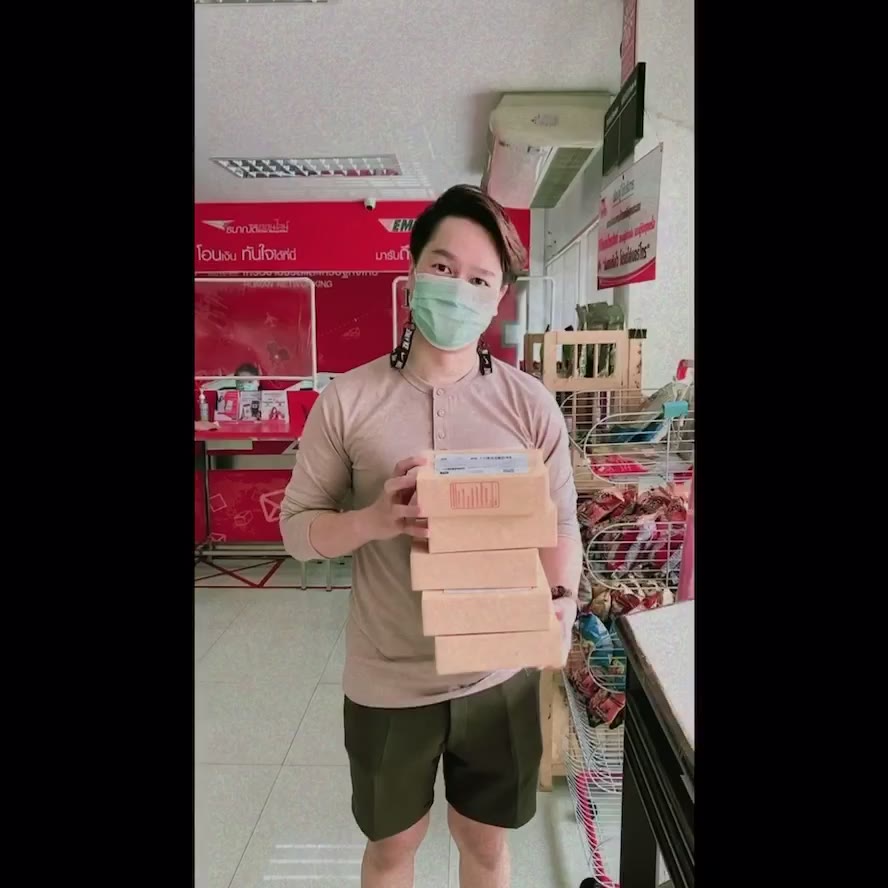 เสื้อยืดแขนยาว-สีเขียว-คอกระดุม-เกรดดี-เสื้อที่ใส่ได้กับทุกวัน
