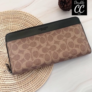 (แท้ 💯%‼) พร้อมส่ง เช็คสินค้าทางแชทก่อนสั่งซื้อ พร้อมส่ง #Coach Travel Wallet In Signature Canvas  #Coach66862