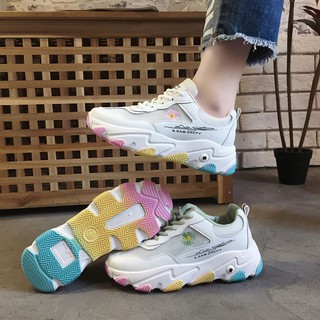 🔥Hot sale！ ใหม่รองเท้าสีขาวหญิงพ่อรองเท้านักเรียนฤดูร้อนแฟชั่นเกาหลีลำลองแบนอินซูเปอร์ไฟตาข่ายรองเท้าผู้หญิง
