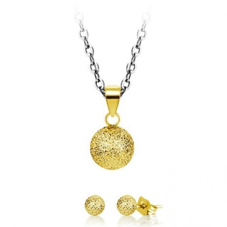 555jewelry เซ็ท ต่างหู/จี้ สแตนเลสสตีล - บอลผิวทรายระยิบ MNCSET001B  (สี Yellow Gold)