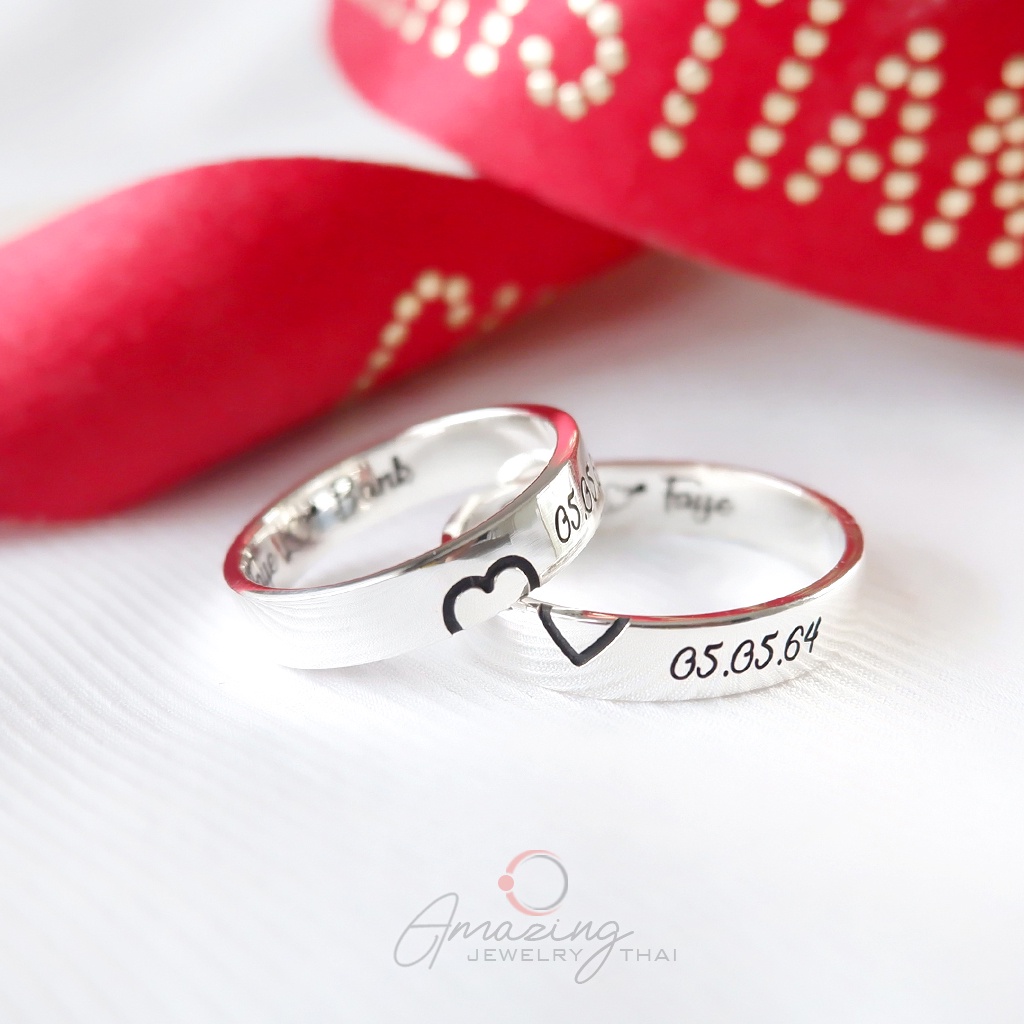 แหวนหัวใจประกบ-heart-haft-วงละครึ่งดวง-หน้าเรียบ-4mm-อักษร-รมสีดำ-แหวนคู่รัก-แหวนหมั้น-แหวนแต่งงาน-แหวนแทนใจ-เงินแท้