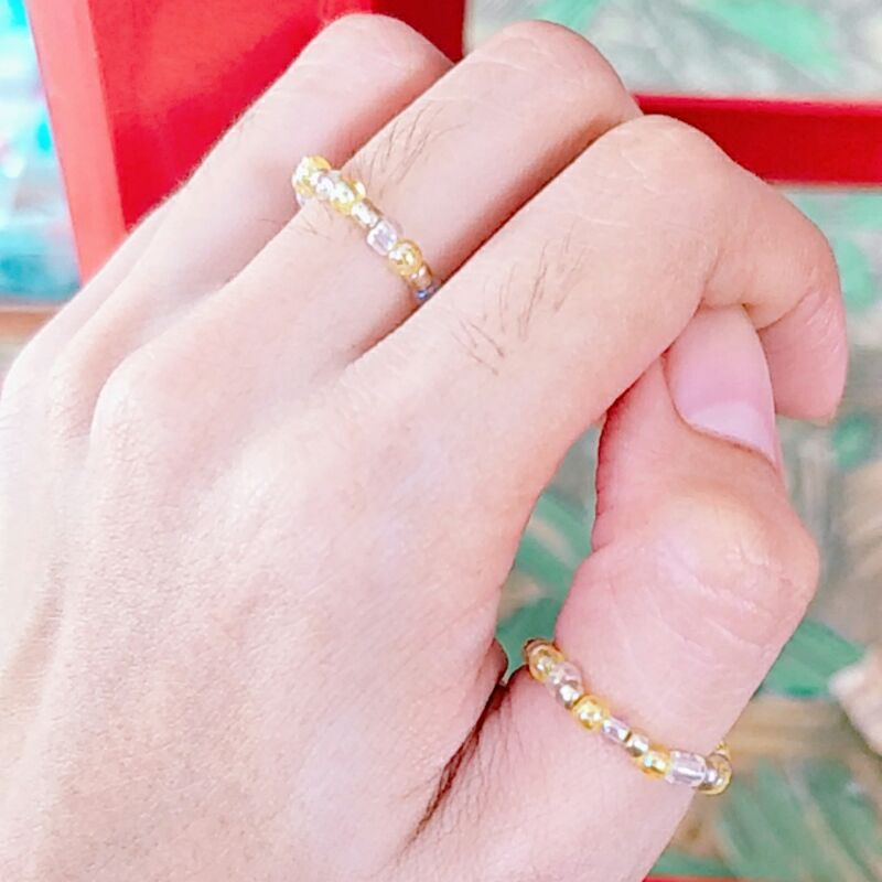 แหวนลูกปัดสีเหลืองทอง-วิบวับ-น่ารักๆ