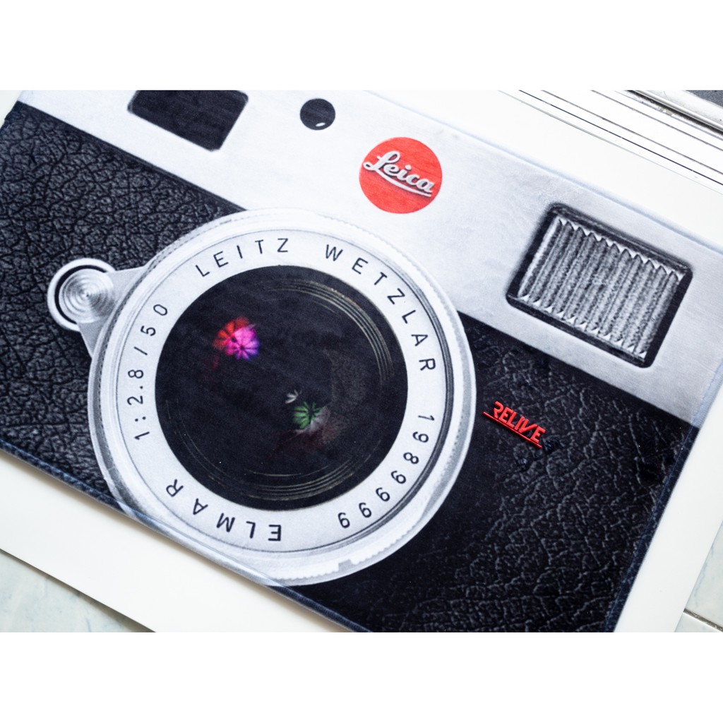 ภาพหน้าปกสินค้าพรมเช็ดเท้าพิมพ์ลาย กล้อง Leica จากร้าน vissavat บน Shopee