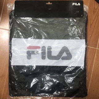 กระเป๋าfila หูรูดใบใหญ่