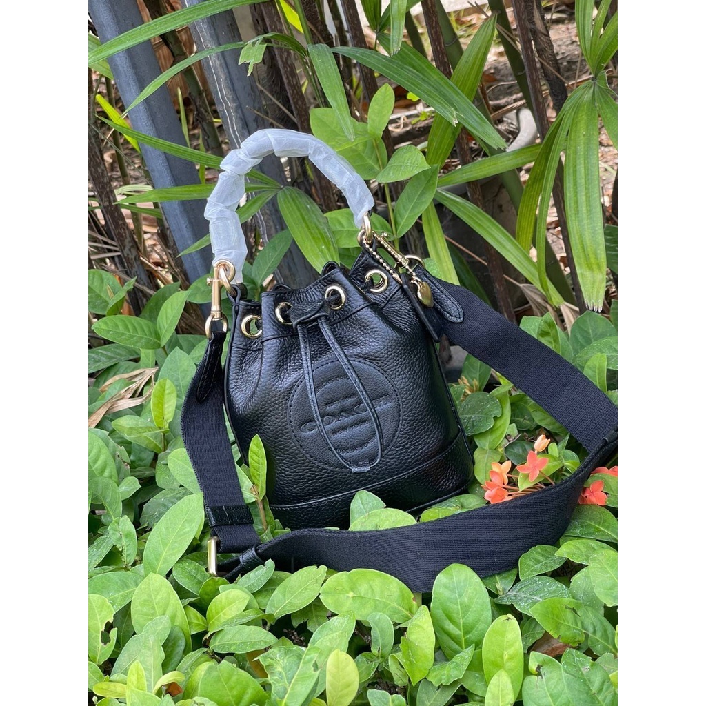 แท้-factory-coach-dempsey-bucket-bag-15-with-coach-patch-and-heart-charm