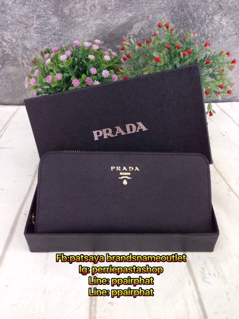 prada-wallet-safiano-กระเป๋าสตางค์ซิปรอบ-หนังsafiano