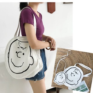 ภาพขนาดย่อของสินค้ากระเป๋าสะพาย กระเป๋าผ้าแคนวาส ลายการ์ตูน Snoopy Charlie