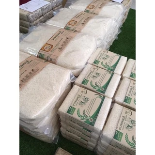 ข้าวหอมมะลิสุรินทร์ 1 กิโลกรัม 100% หอม นุ่ม อร่อย ปลอดสารกันมอด กันแมลง photo