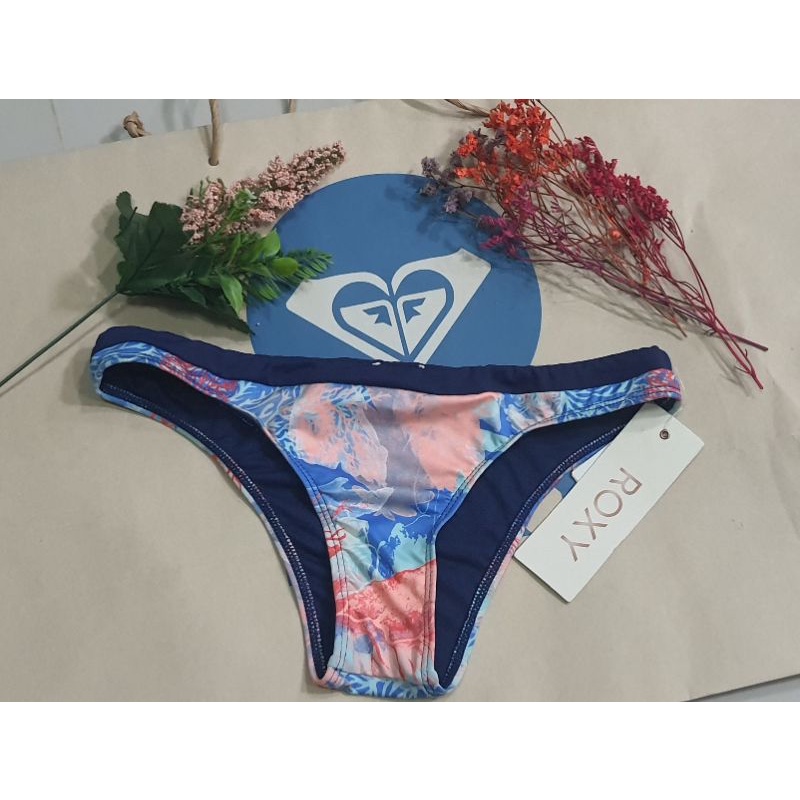 ของแท้-3-bikini-pant-roxy-ผ้าโพลีเอสเตอร์นุ่ม-สีสวย-น่ารัก-ใส่คู่กับเสื้อแขนยาวคือเริ่ด-เอาไว้ใส่ดำน้ำเล่นเซิร์ฟ