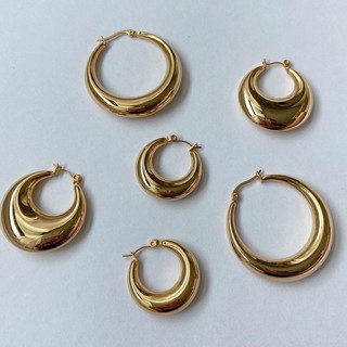 ภาพหน้าปกสินค้าMNE - Golden bold hoops | ต่างหูห่วงทองงานไทเทเนี่ยม ซึ่งคุณอาจชอบสินค้านี้