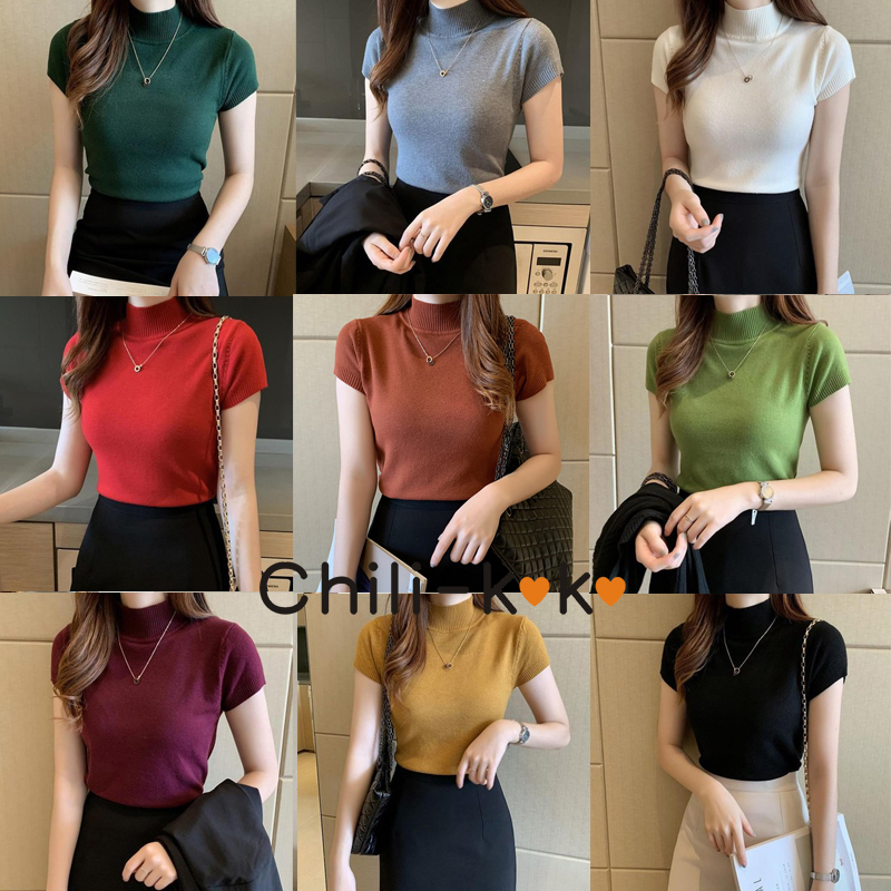 ภาพหน้าปกสินค้าChili_k ️k ️ 473 ^^พร้อมส่ง^^ เสื้อครอปคอกลมแขนสั้น ผ้าไหมพรมสีพื้น​ รูปทรงรัดรูป คอเต่า มี9สี