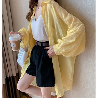 ภาพขนาดย่อของภาพหน้าปกสินค้าสินค้าพร้อมส่ง เสื้อคลุมกันแดดMC691ตัวยาว เสื้อคลุมแฟชั่นเกาหลี เสื้อคลุมผู้หญิง เบาบาง สวมใส่สบาย จากร้าน mv_p4ve_9x บน Shopee