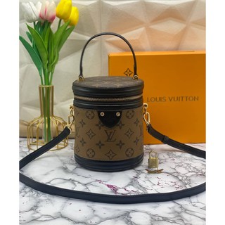 Louis vuitton cannes Grade Hiend Size 15 cm  อปก.ถุงผ้า ถุงกระดาษ ใบเสร็จ