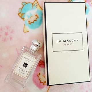 jomalone 100 ml. ของแท้ 100% จากช้อป 5,500.-  กลิ่น englishpear แท้จากช้อป and freesia  โจมาโลน​  80% พร้อม​กล่อง​