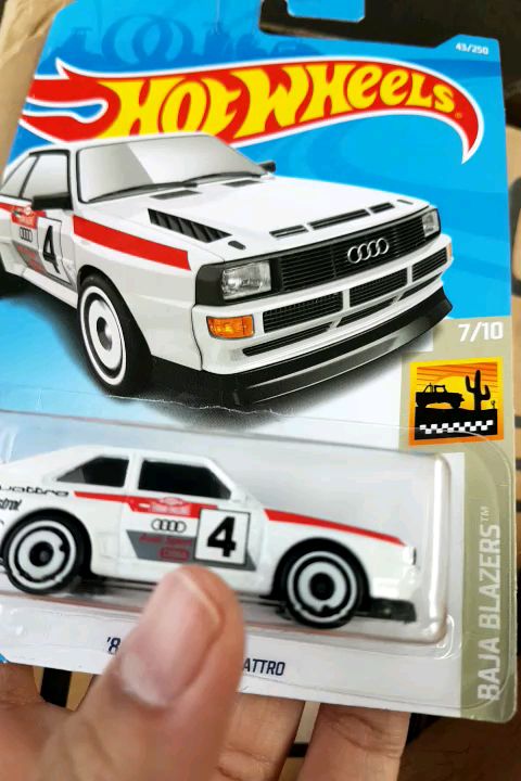 hot-wheels-84-audi-sport-quattro