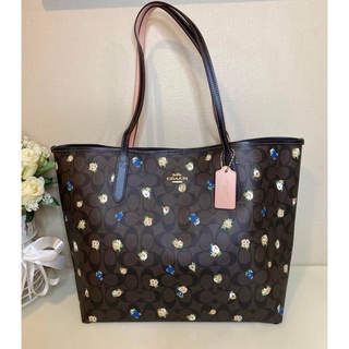 Coach City Tote In Signature Canvas