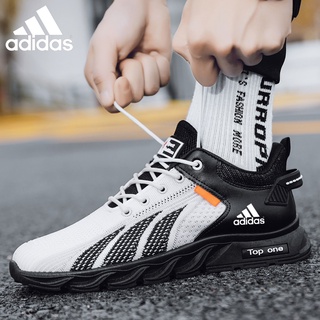 ภาพหน้าปกสินค้า2022 Adidas ต้นฉบับ รองเท้ากีฬารองเท้าวิ่งลําลองระบายอากาศสําหรับผู้ชาย Men\'S Sneakers Sport Running Shoes ที่เกี่ยวข้อง