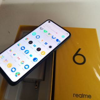 Realme​ 6 สภาพสวยรุ่นใหม่ชาร์จเร็ว 30W วัตต์​ แบต4300mAh